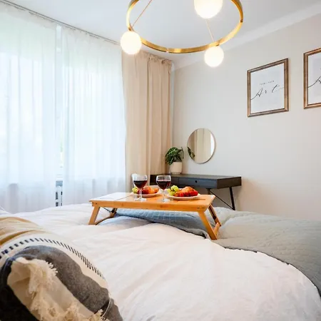 Apartamentysnu,apartament Traugutta Przy Deptaku 拉多姆